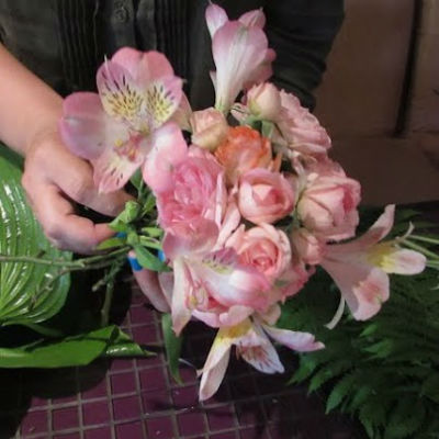 Bouquet af blomster med egne hænder