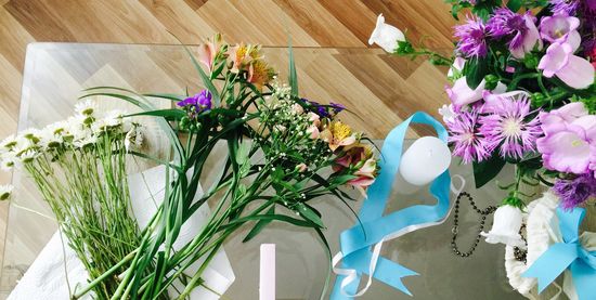 Vælg blomster til buket