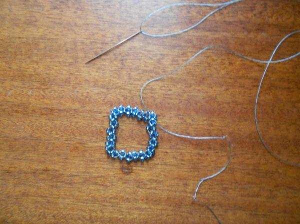 Sådan laver du en perle armbånd til begyndere