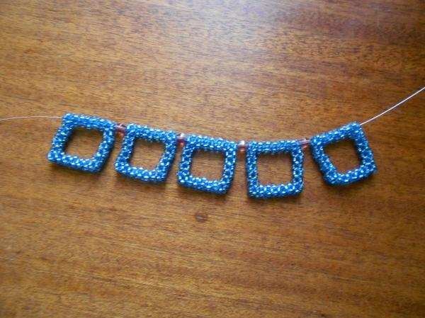 Sådan laver du en perle armbånd til begyndere