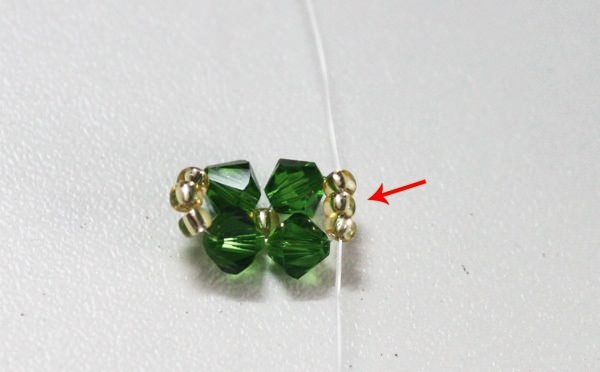 Sådan laver du en perle armbånd til begyndere