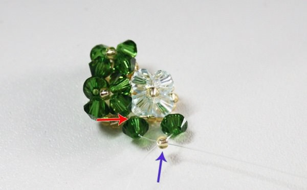 Sådan laver du en perle armbånd til begyndere