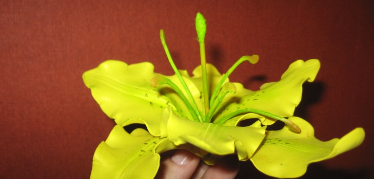 Lily fra foamiran