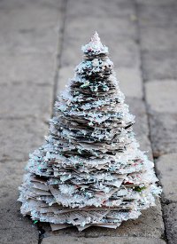 Sådan laver du et juletræ fra papir