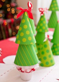 Sådan laver du et juletræ fra papir