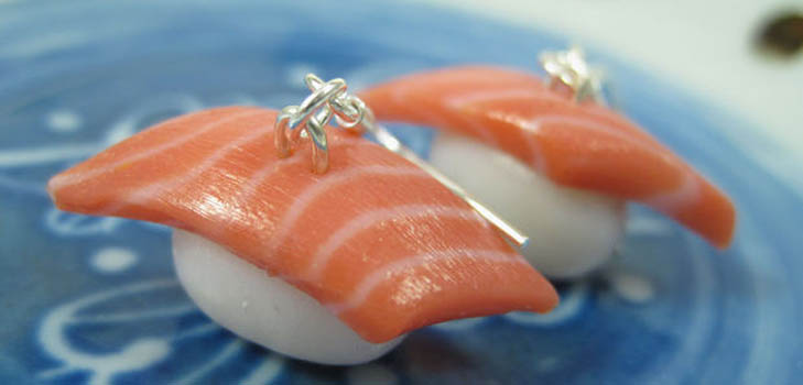 Hvordan man laver øreringe-sushi fra polymer ler