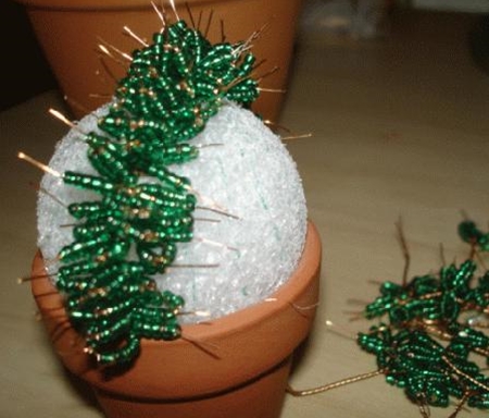 Kaktus fra perler egne hænder