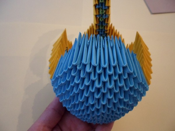 Sådan laver du en swan origami fra moduler - trin for trin instruktion med billeder og videoer