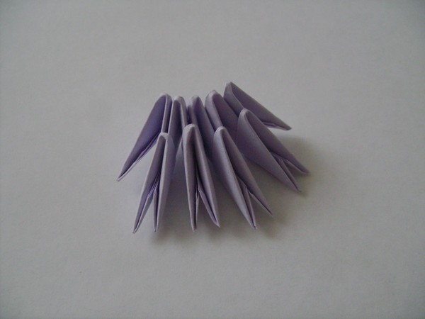 Sådan laver du en swan origami fra moduler - trin for trin instruktion med billeder og videoer