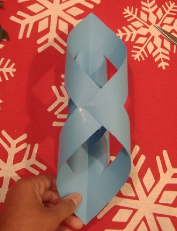 Smukke snefnug til nytår i 2017 med egne hænder papir - diagrammer og fotos i faser. Master klasser for børn på store snefnug i origami teknik