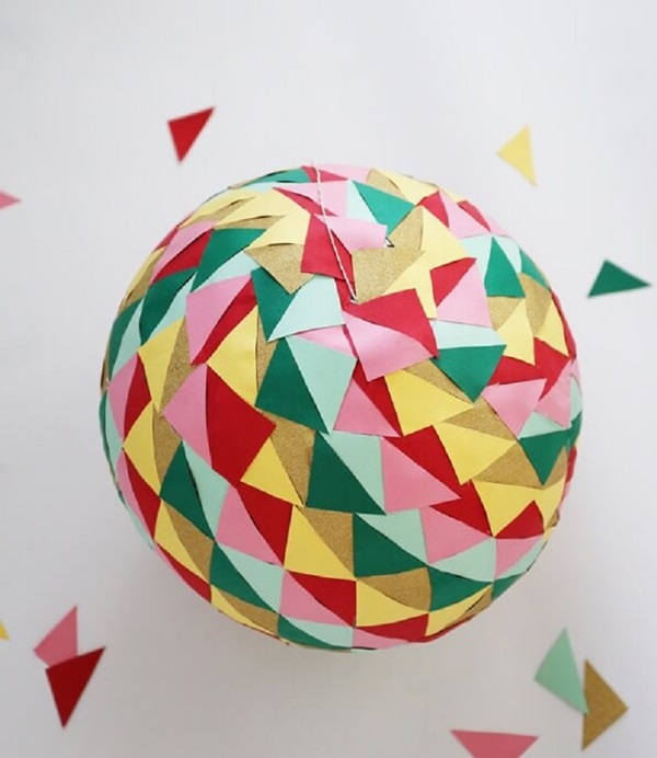Hvordan laver man en piñata med egne hænder