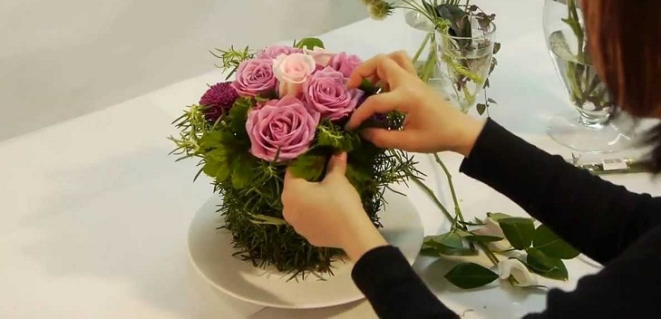 Håndværk fra blomster af egne hænder, kompositioner, foto