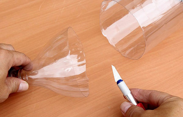 Nyt håndværk fra plastflasker med egne hænder til have og frugthave