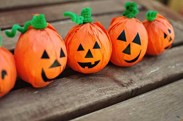 Håndværk til børn på Halloween