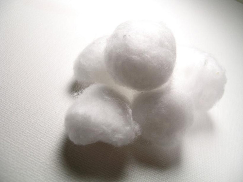Snowballs lavet af bomuldsuld