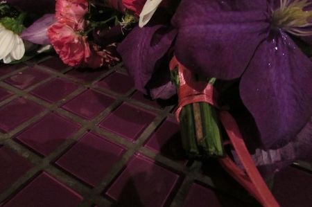 Krans af blomster til brylluppet med egne hænder