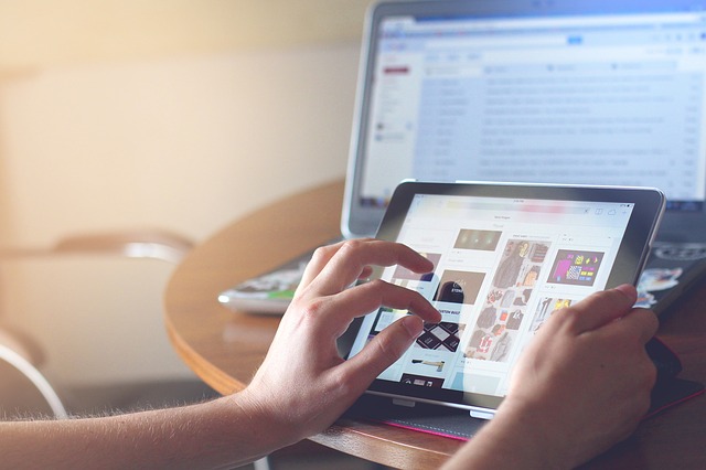 Hvilket er bedre: en tablet eller en bærbar computer?