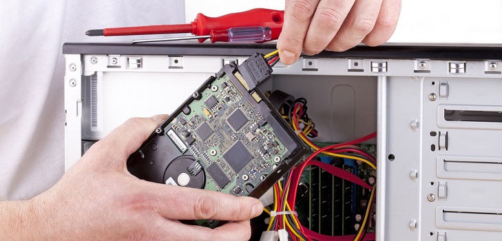 Sådan tilsluttes en anden harddisk