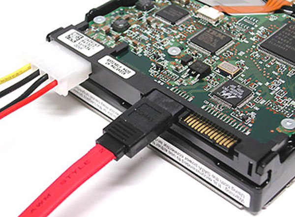 Sådan tilsluttes en anden harddisk