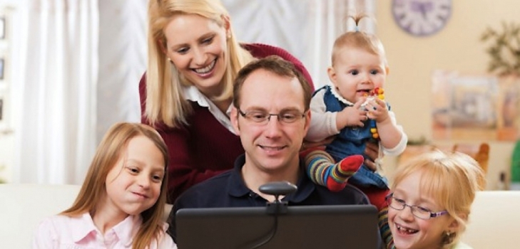 glad familie