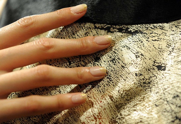 Abstrakt manicure - sommer trend-2016