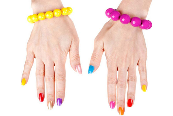 Sort, rødt, guld: hvad manicurefarven siger om dig