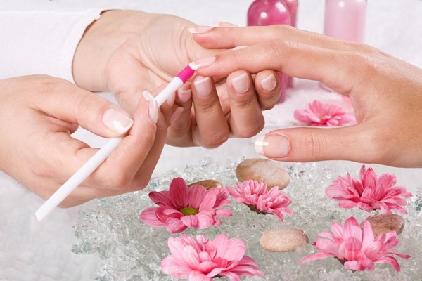 Kombineret manicure
