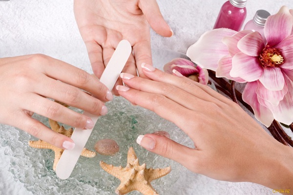 Kombineret manicure