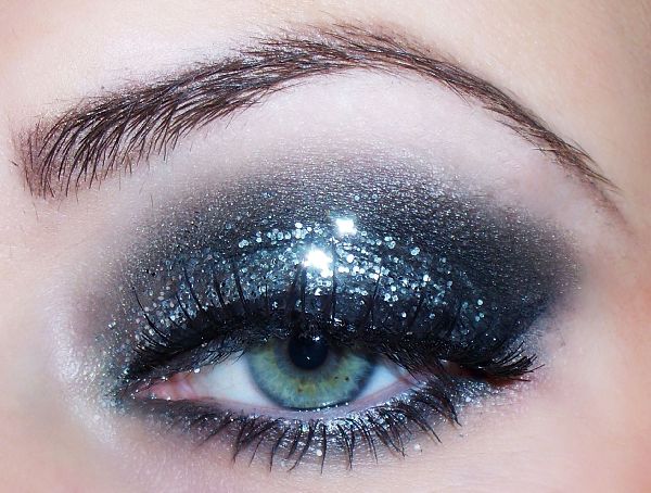 Smuk makeup til nytår 2017 Cock for blå, grønne og brune øjne - trin for trin foto og video lektioner