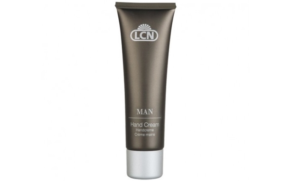 MAN Hand Cream: Glat og velplejret hud af hænder uden et besøg hos en kosmetolog!
