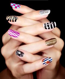 Moderigtigt foråret manicure 2011