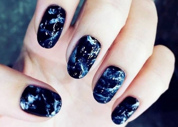 Marmor manicure med gel-lak