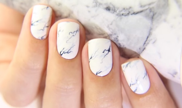 Marmor manicure med gel-lak