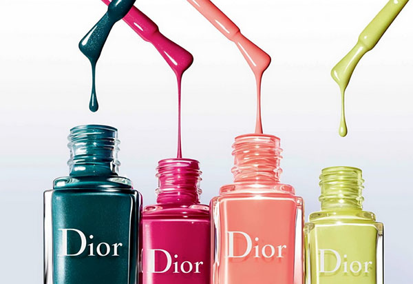 Uhyggelig gradient i den dekorative samling af Dior Color Gradation
