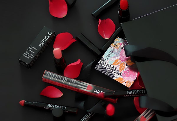 Festlig sminke med dekorative kollektioner Artdeco Hypnotic Blossom