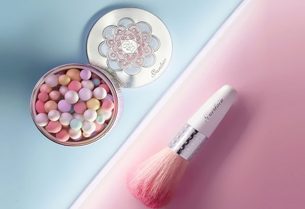 Luksus glans: dekorative samling Guerlain Meteorites Happy Glow 2017