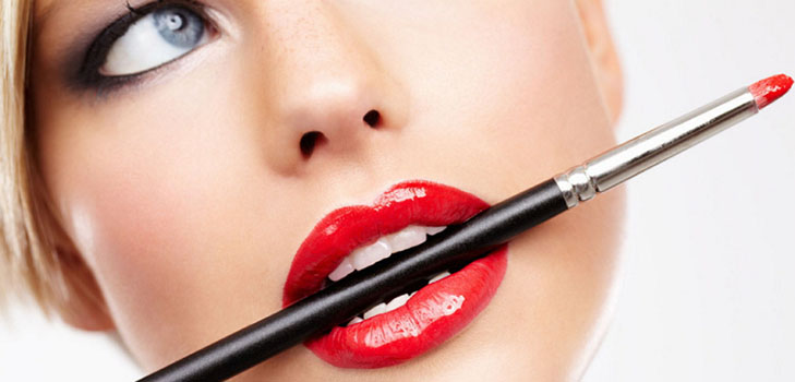 Teknikken med korrekt make-up: fire regler fra make-up-kunstnere