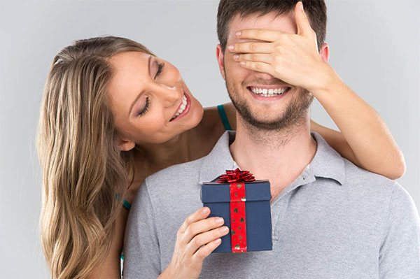 Hvad du kan give til et tin bryllup - 10 års bryllup