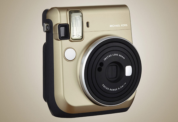 Fashion Kamera: Michael Kors X Fijifilm Instax Mini 70
