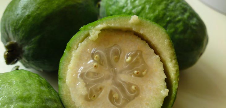 Sådan spiser feijoa: hvordan man spiser rigtigt feijoa