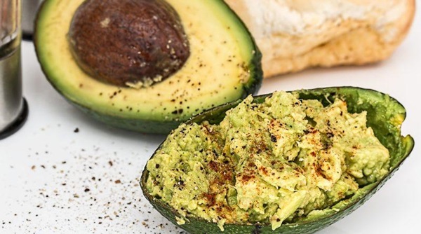 Hvordan man korrekt spiser avocado