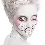 Hvordan laver man makeup til nytårs karneval?