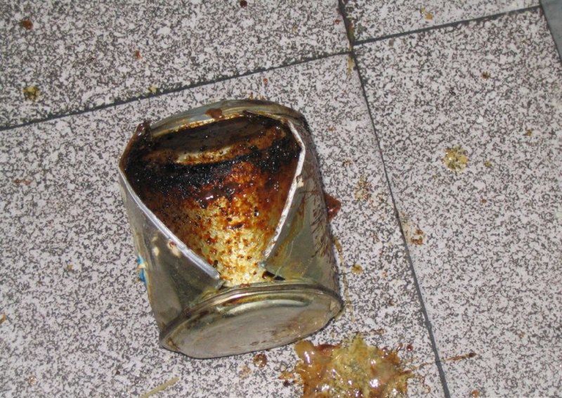 Hvordan laver man kondenseret mælk i en dåse?