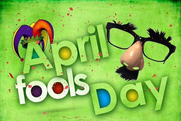 April Fool's Day: de bedste ideer til den 1. april rally i skole og kontor. Video- og SMS-tegninger fra 1. april til kollegaer og klassekammerater