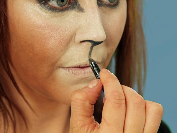 Skræmmende makeup til Halloween med dine egne hænder til piger og piger