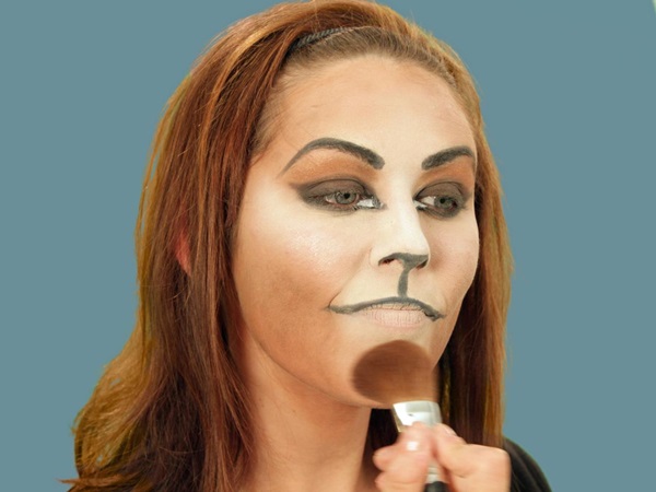 Skræmmende makeup til Halloween med dine egne hænder til piger og piger