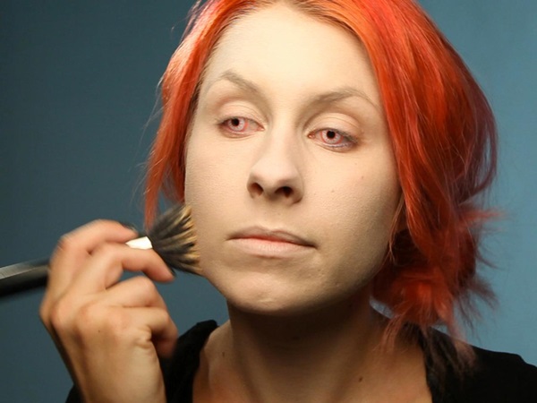 Skræmmende makeup til Halloween med dine egne hænder til piger og piger