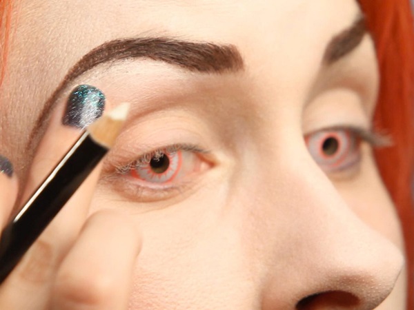 Skræmmende makeup til Halloween med dine egne hænder til piger og piger