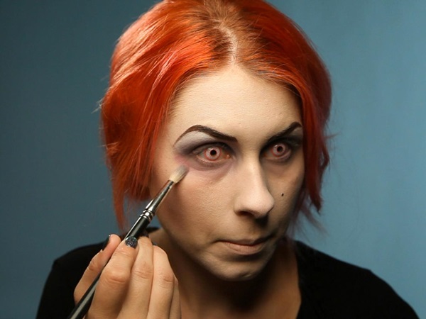 Skræmmende makeup til Halloween med dine egne hænder til piger og piger