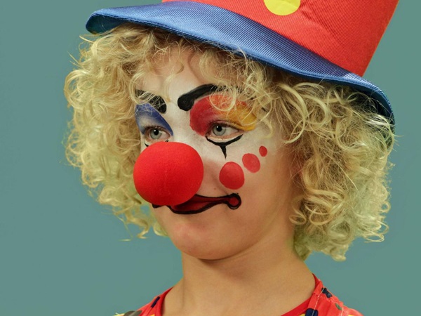 Skræmmende makeup til Halloween med dine egne hænder til piger og piger
